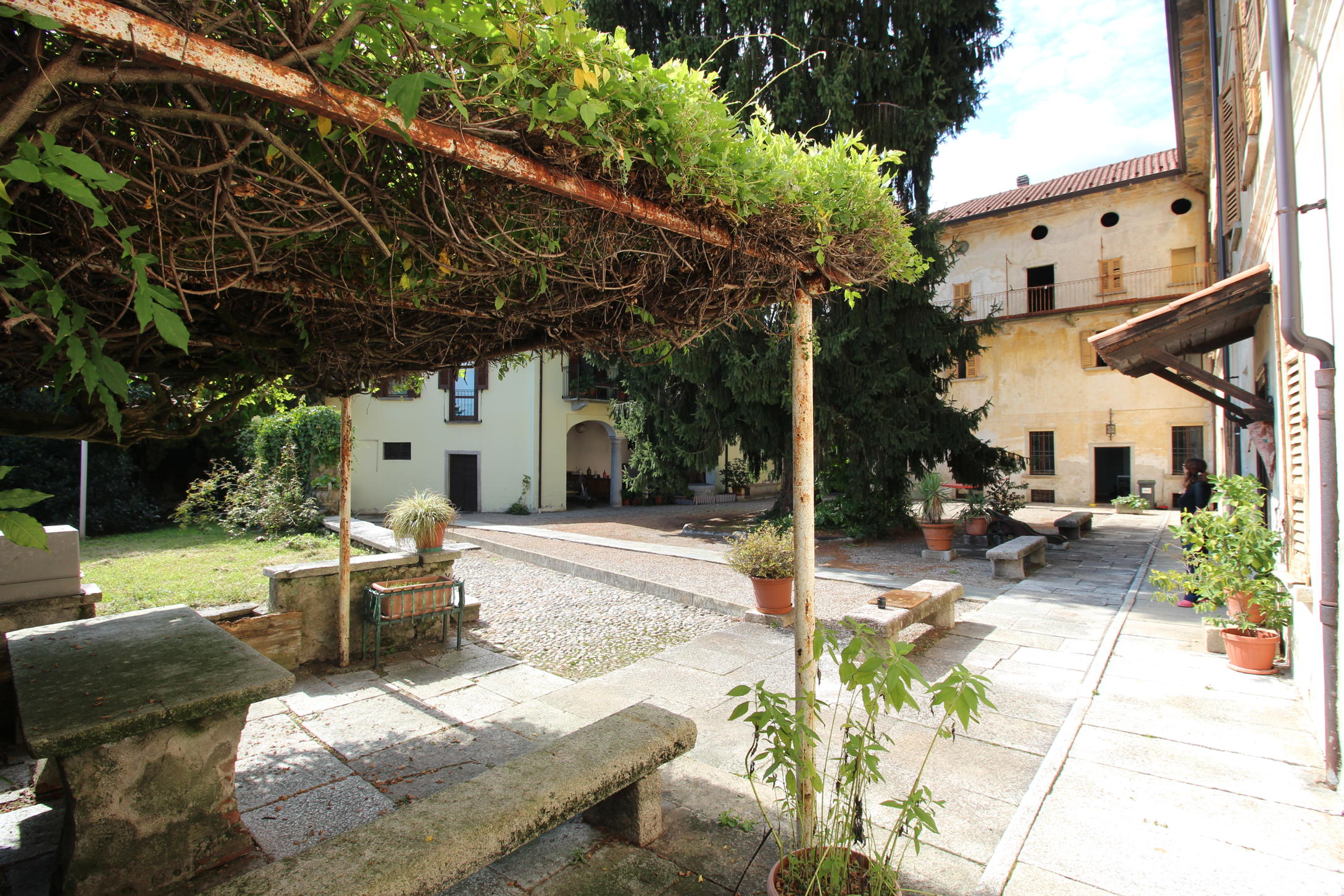 18 - San Maurizio d’Opaglio, bellissima grande dimora storica con vista lago d’Orta. Pella